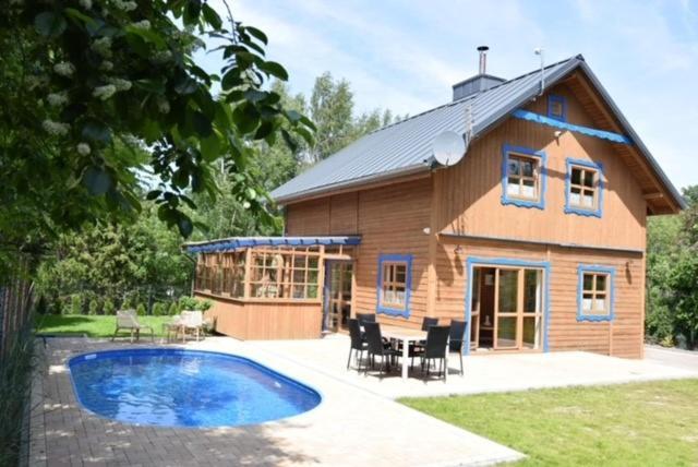 Przystanek Jeziorna 49 Villa Perlino Екстериор снимка