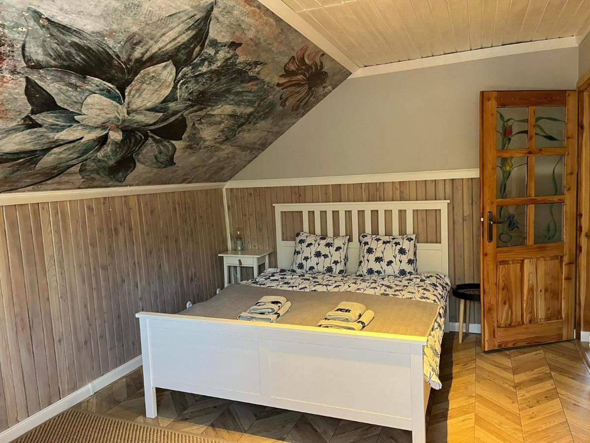 Przystanek Jeziorna 49 Villa Perlino Екстериор снимка