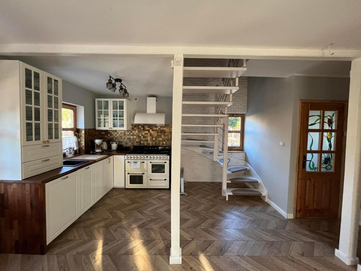 Przystanek Jeziorna 49 Villa Perlino Екстериор снимка