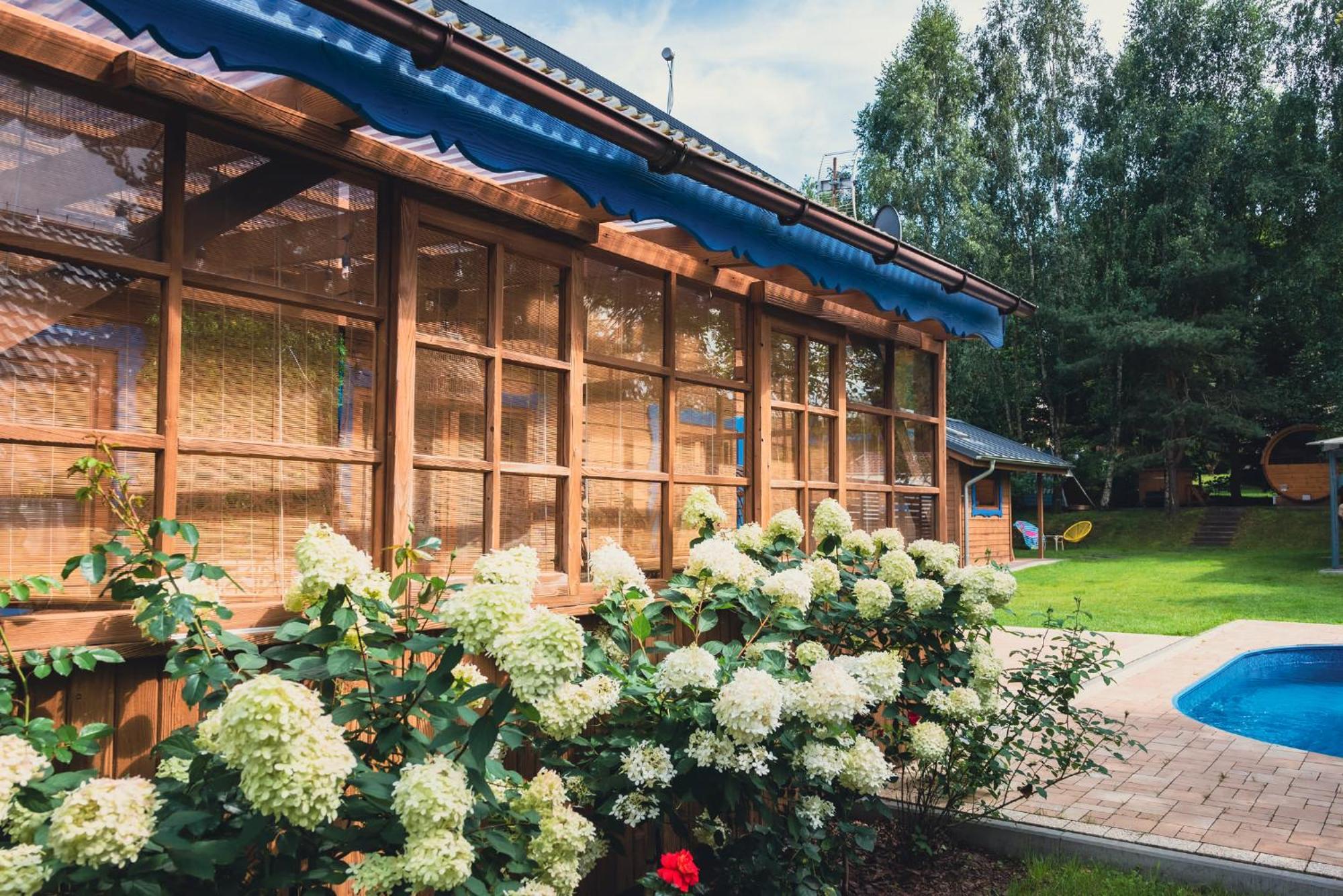 Przystanek Jeziorna 49 Villa Perlino Екстериор снимка